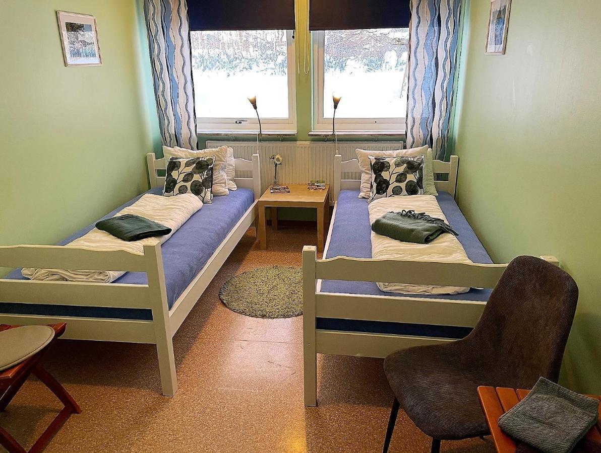 Haellefors Vandrarhem-Hostel & Kanotcenter ภายนอก รูปภาพ