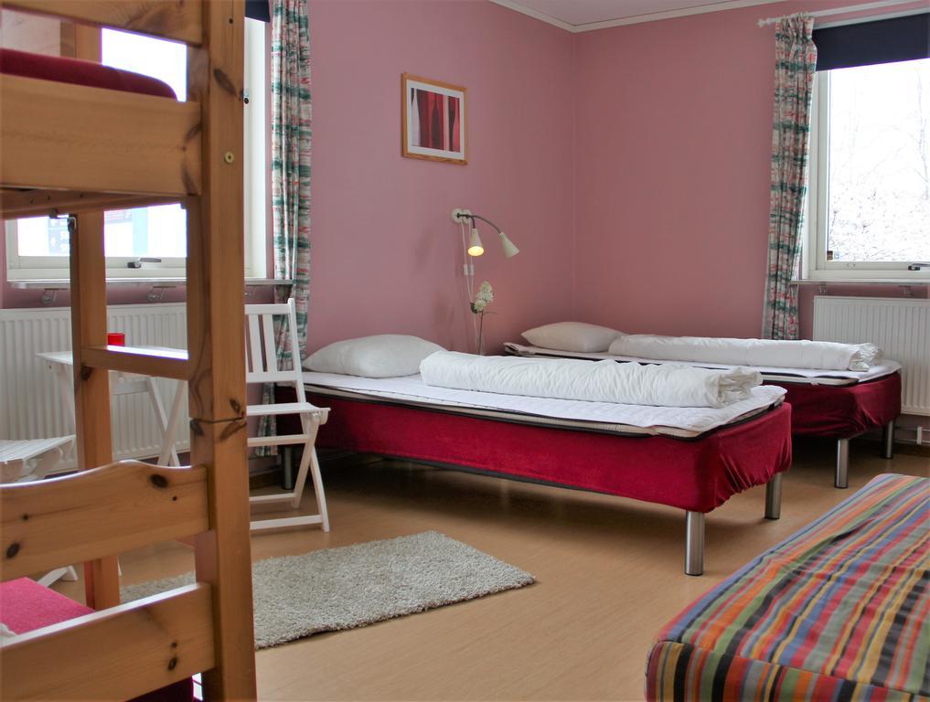 Haellefors Vandrarhem-Hostel & Kanotcenter ภายนอก รูปภาพ
